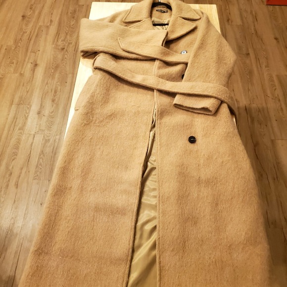 Nasty Gal Camel Colored Trench Coat Fuzzy Warm - Picture 1 of 8
